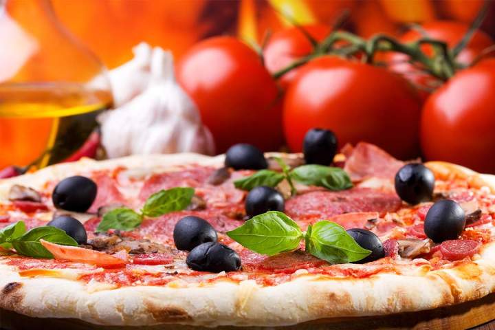 Pizza sauce tomate Paris